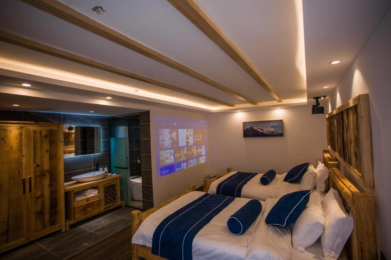 Lijiang Yunqi Holiday Guesthouse Bagian luar foto