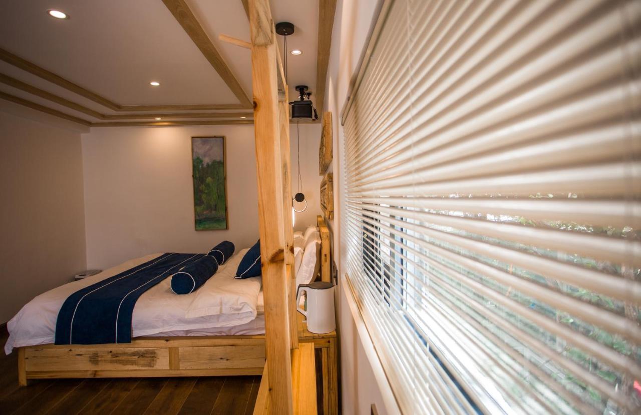 Lijiang Yunqi Holiday Guesthouse Bagian luar foto