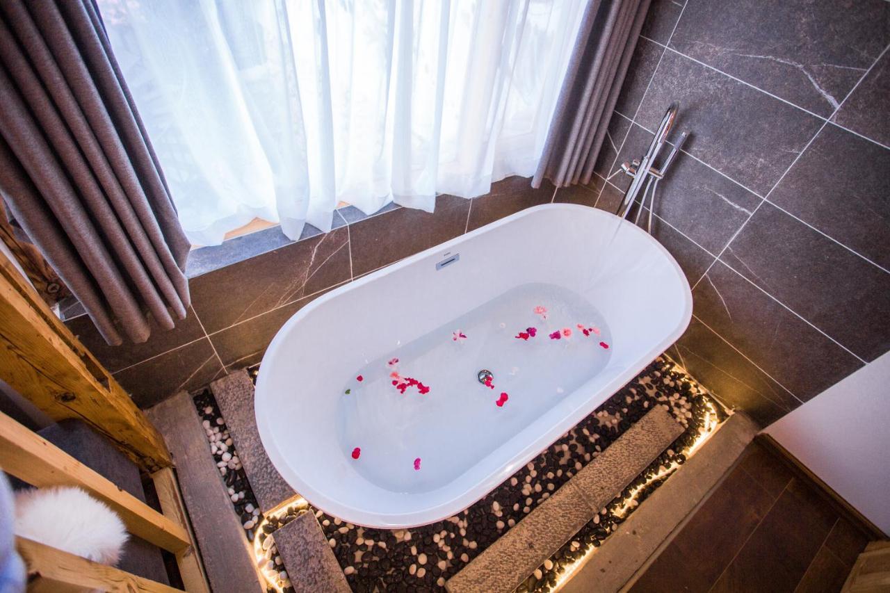 Lijiang Yunqi Holiday Guesthouse Bagian luar foto